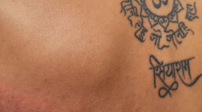 थाने में कानून या ‘आरक्षक राज’? युवक को थाने बुलाकर मारपीट, कार छीनकर दूसरे को देने का आरोप