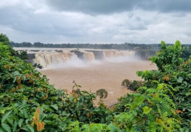 मानसून में निखरी मिचनार घाटी की खूबसूरती, पर्यटकों की पहली पसंद बन रहा बस्तर का प्राकृतिक स्वर्ग