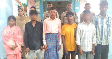 अवैध शराब पर कार्रवाई करने पहुंची पुलिस टीम पर हमला, 6 आरोपी गिरफ्तार
