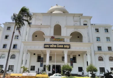 रायपुर नगर निगम में प्रशासनिक फेरबदल, आयुक्त संबित मिश्रा ने अधिकारियों